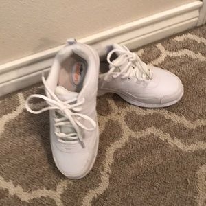 Brand new never wore white slip resistant shoes